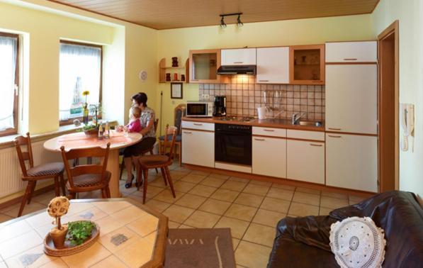 Landgasthof Zum Siebenbachtal Strotzbüsch Εξωτερικό φωτογραφία